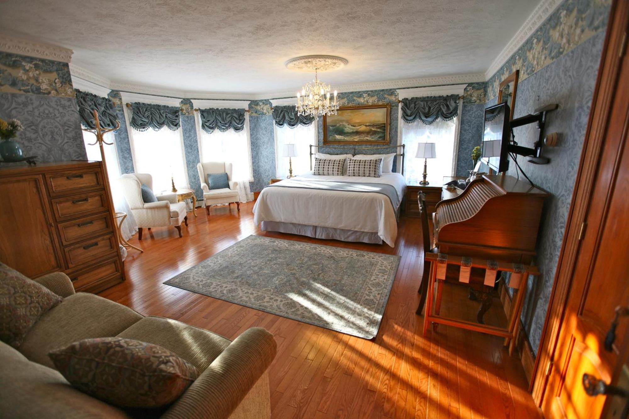 Twin Peaks B&B Mindemoya 객실 사진